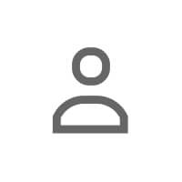 Dr. María González